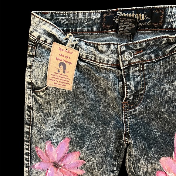 UPCYCLED ACID WASHED HAND PAINTED JEANS SIZE 7/8by WINKS AND KISSES ARTISTRY NWT - Picture 6 of 9